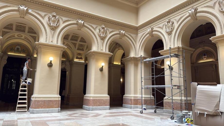 Salón de los Pasos Perdidos.