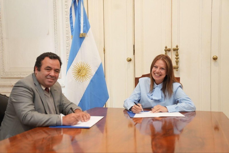 Pablo Lamounan, director general del Centro de Asistencia Judicial Federal de la Corte, junto a la ministra de Capital Humano, Sandra Pettovello